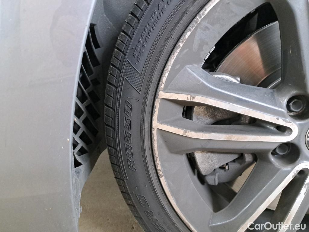  Bmw  Serie 1 Série 1 Berline 120 i Edition Sport 2.0 180CV BVA7 E6d #24