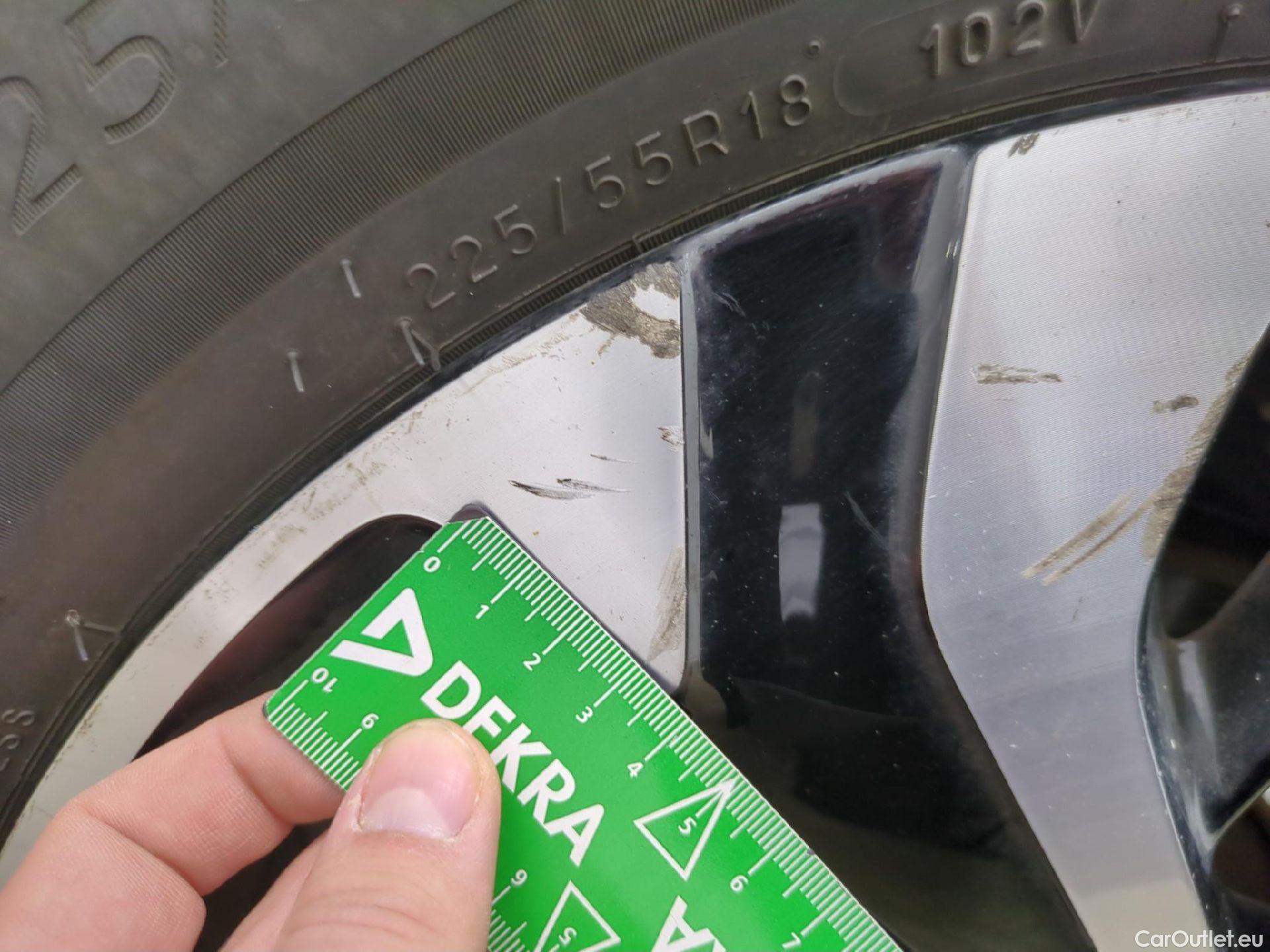  DS  DS7 7 Crossback Business 1.2 PureTech 130CV BVA8 E6d #33