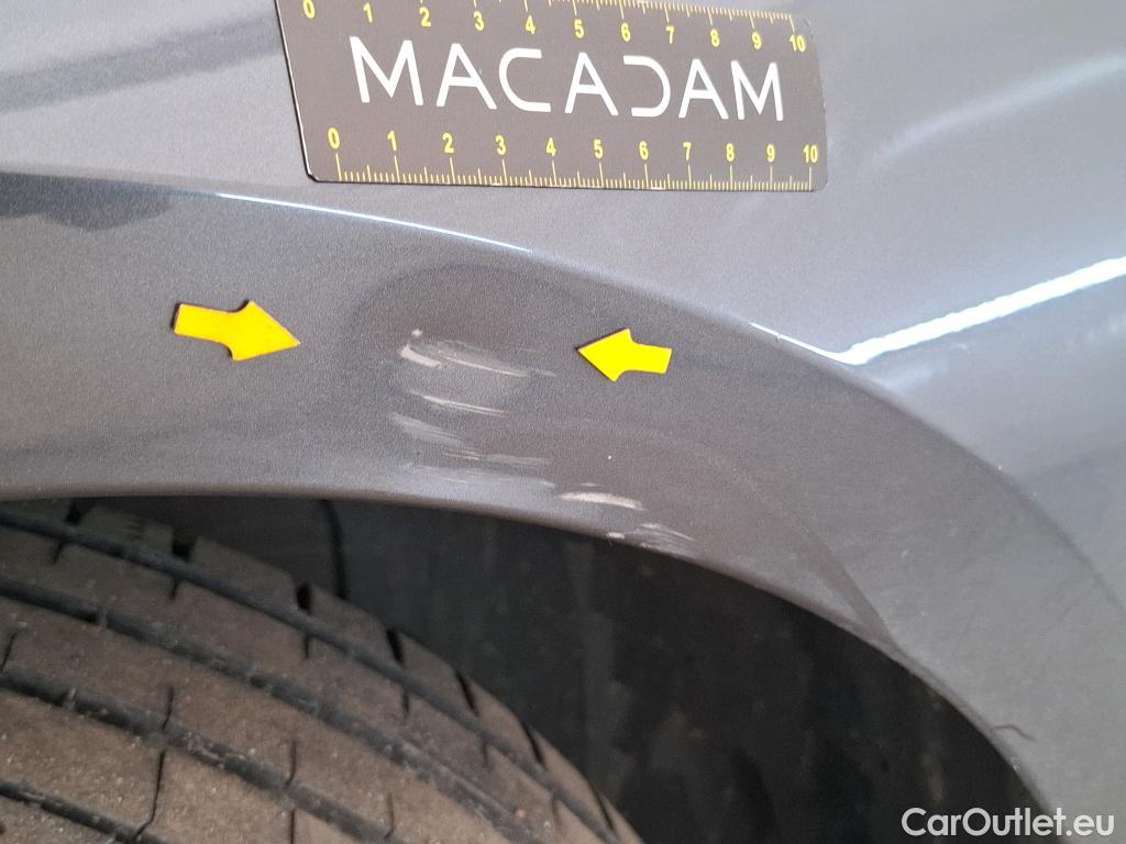  Bmw  Serie 1 BMW Série 1 / 2019 / 5P / Berline 1.5 118I DKG7 Business Design #13