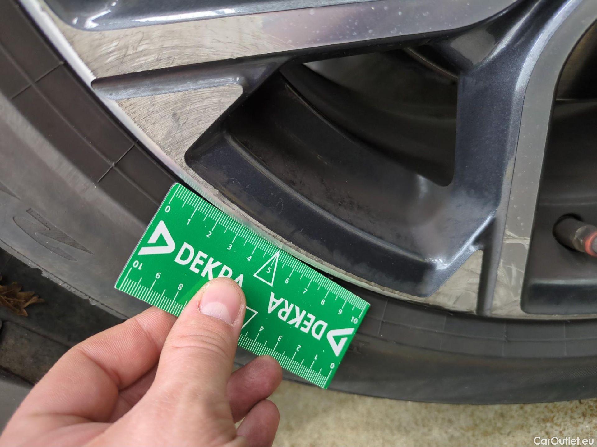  Bmw  X1 BMW  / 2019 / 5P / SUV xDrive25e Business Design BVA6 #9