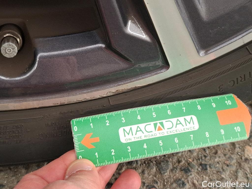  Bmw  Serie 1 BMW Série 1 / 2019 / 5P / Berline 116i DKG7 Business Design #20