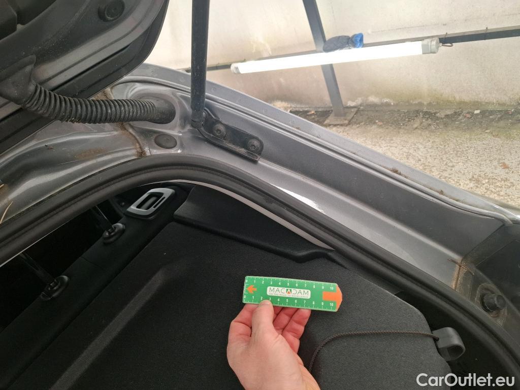  Bmw  Serie 1 BMW Série 1 / 2019 / 5P / Berline 116i DKG7 Business Design #24