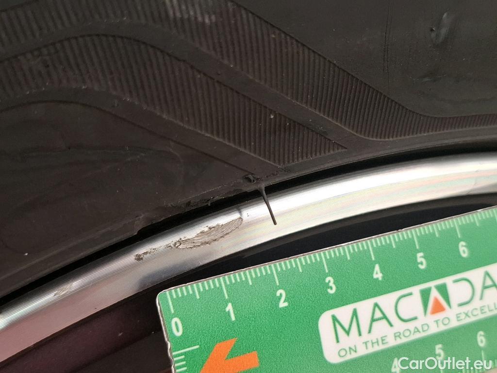  Bmw  Serie 1 BMW Série 1 / 2019 / 5P / Berline 116i DKG7 Business Design #33