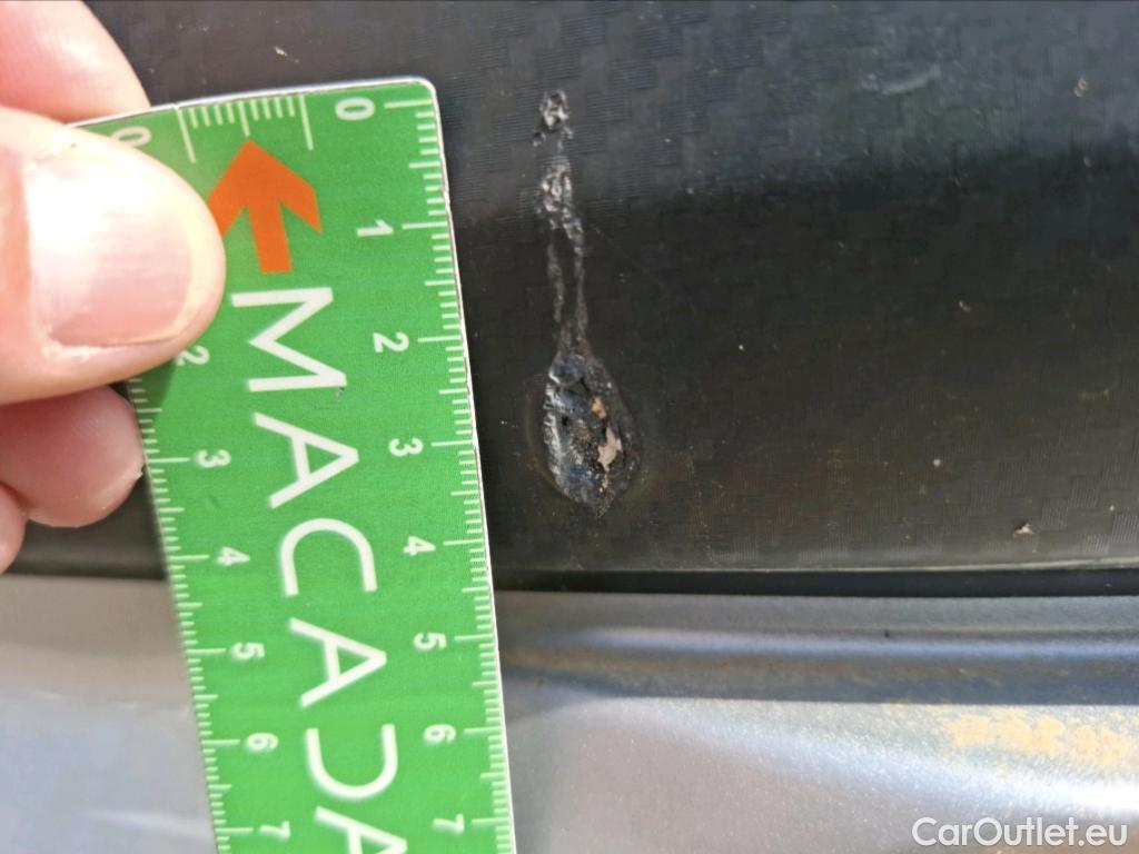  Nissan  Micra NISSAN  / 2016 / 5P / Berline IG-T 92 Business Edition #9