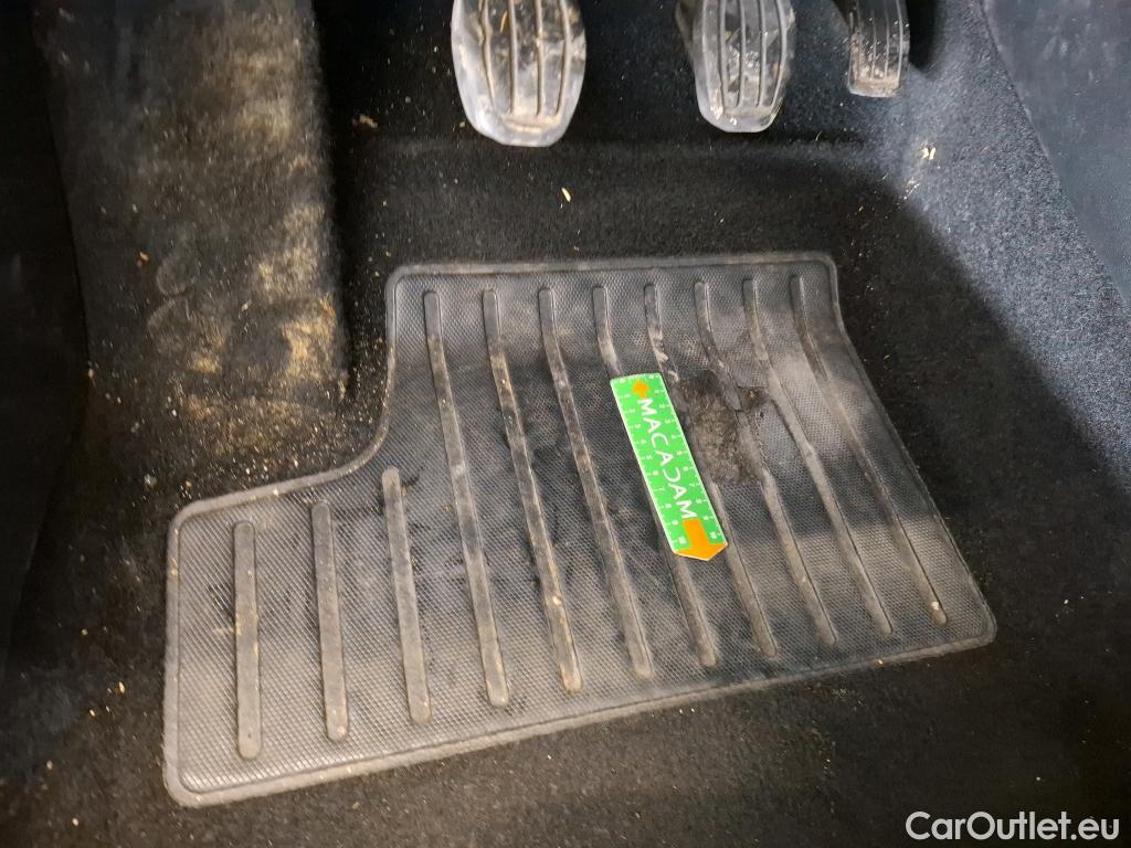  Peugeot  2008  Active Business 1.2 PureTech 130CV BVM6 E6d #1