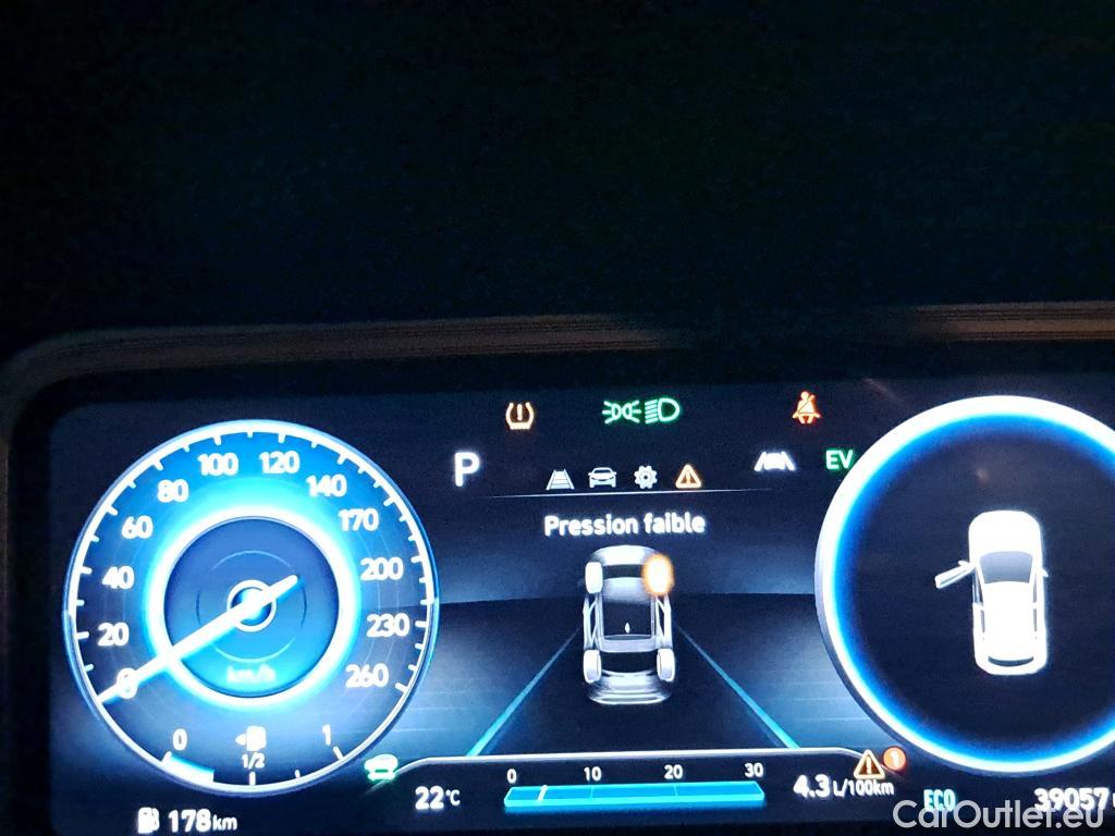  Land Rover  Discovery HYUNDAI Kona / 2020 / 5P / SUV 1.6 Hybrid 141 DCT-6 Intuitive HEV #6