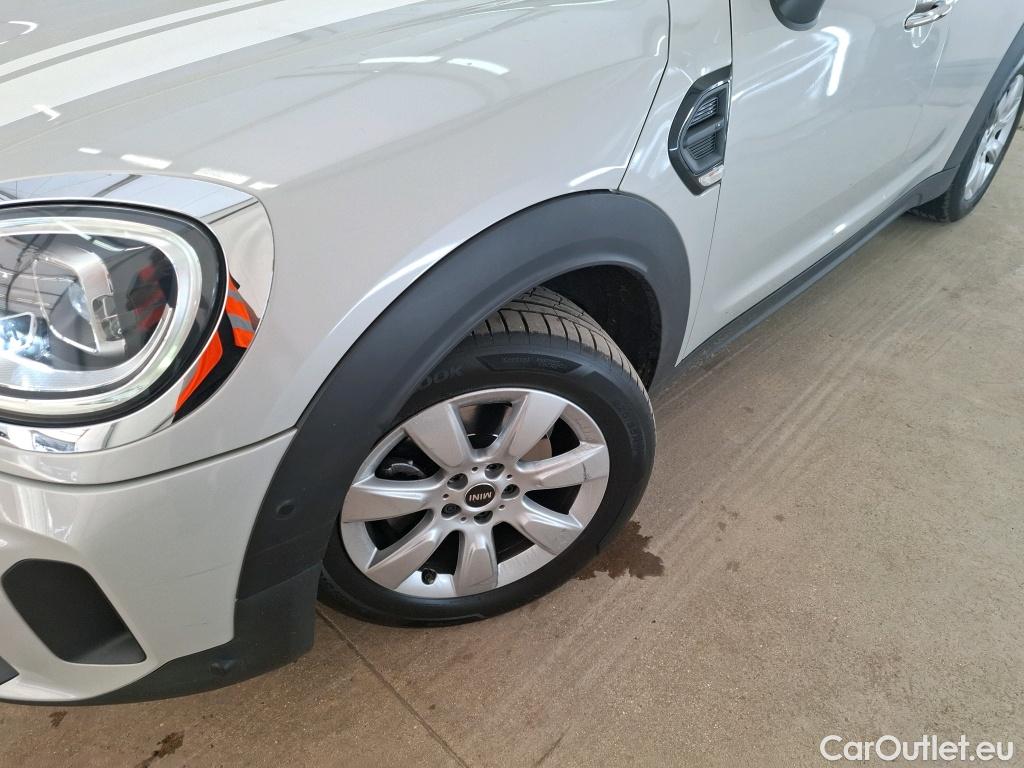  Mini  Countryman MINI  / 2020 / 5P / Crossover Cooper Finition Chili 136 ch BVA7 #17