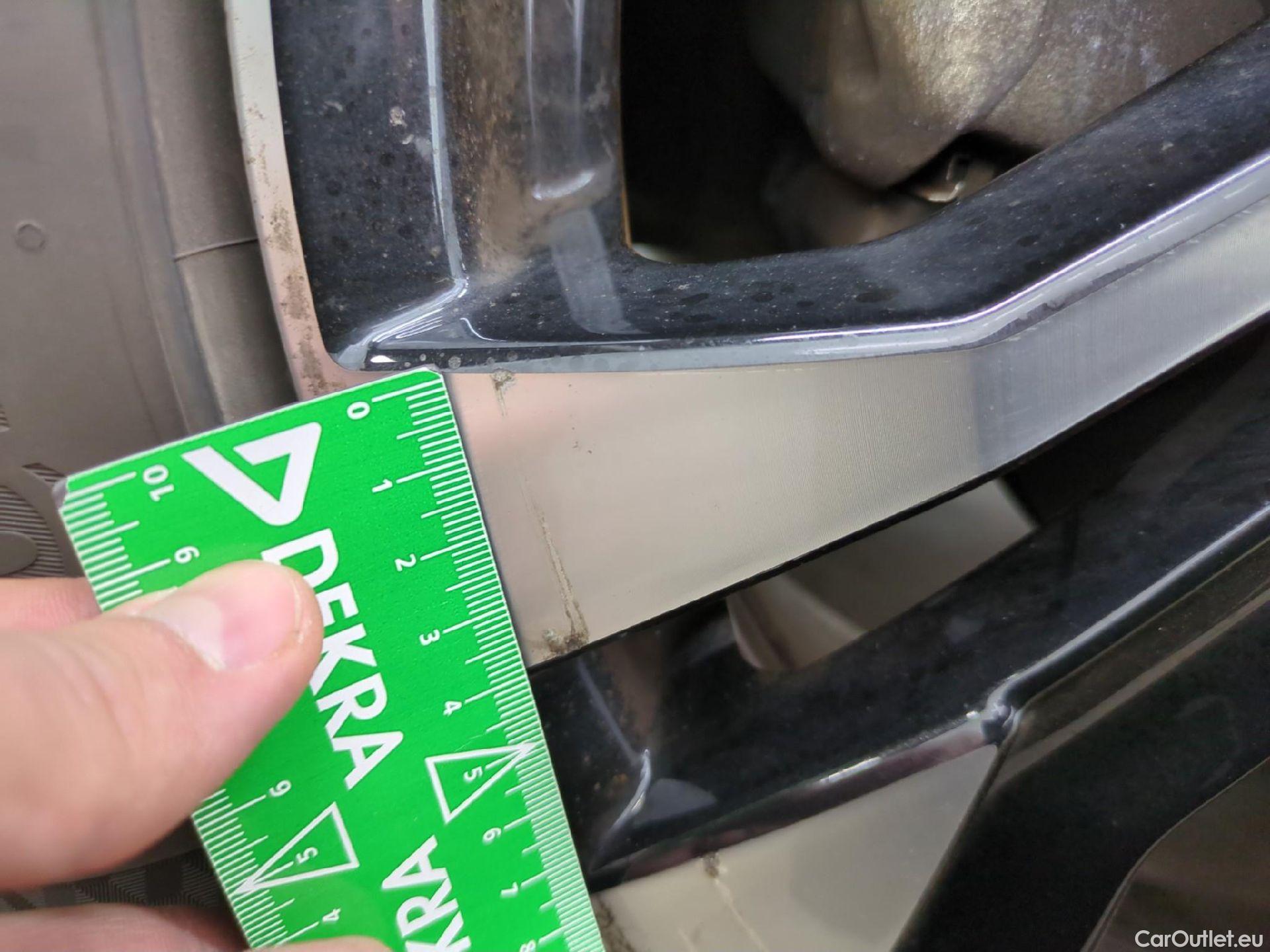  Peugeot  2008  Allure Business 1.2 PureTech 130CV BVM6 E6d #10