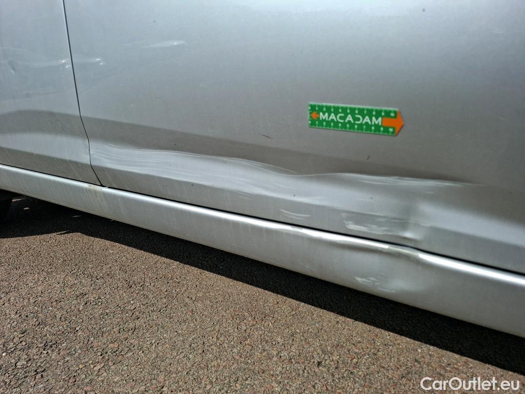  Nissan  Micra NISSAN  / 2016 / 5P / Berline IG-T 92 Business Edition #2