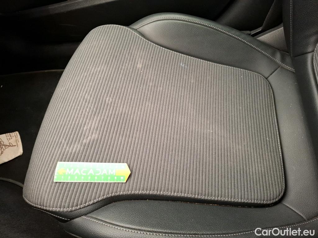  Mercedes  C-Klasse MERCEDES-BENZ Classe C Berline / 2021 / 4P / Berline C 220 d Avantgarde Line #15