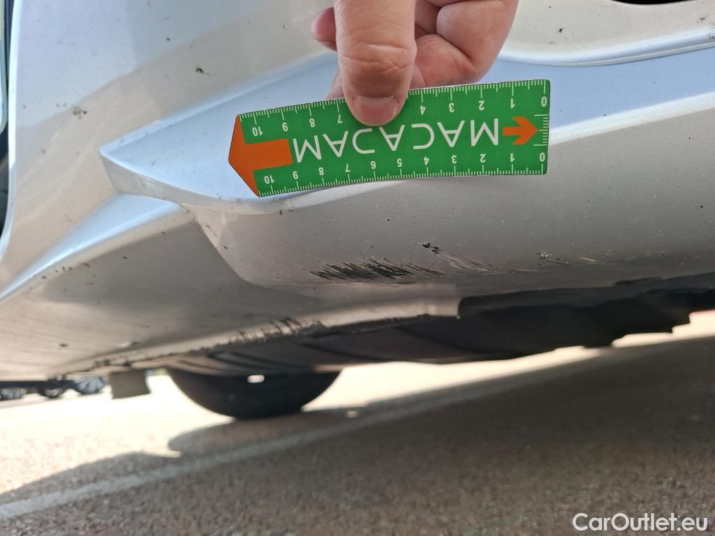  Nissan  Micra NISSAN  / 2016 / 5P / Berline IG-T 92 Business Edition #21