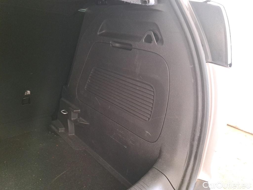  Opel  Crossland  X Business Elegance 1.2 Turbo 110CV BVM6 E6d #24