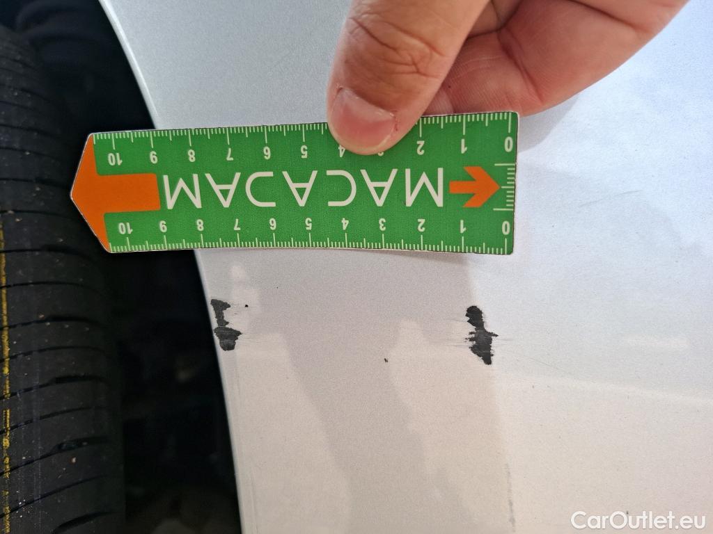  Nissan  Micra NISSAN  / 2016 / 5P / Berline IG-T 92 Business Edition #19