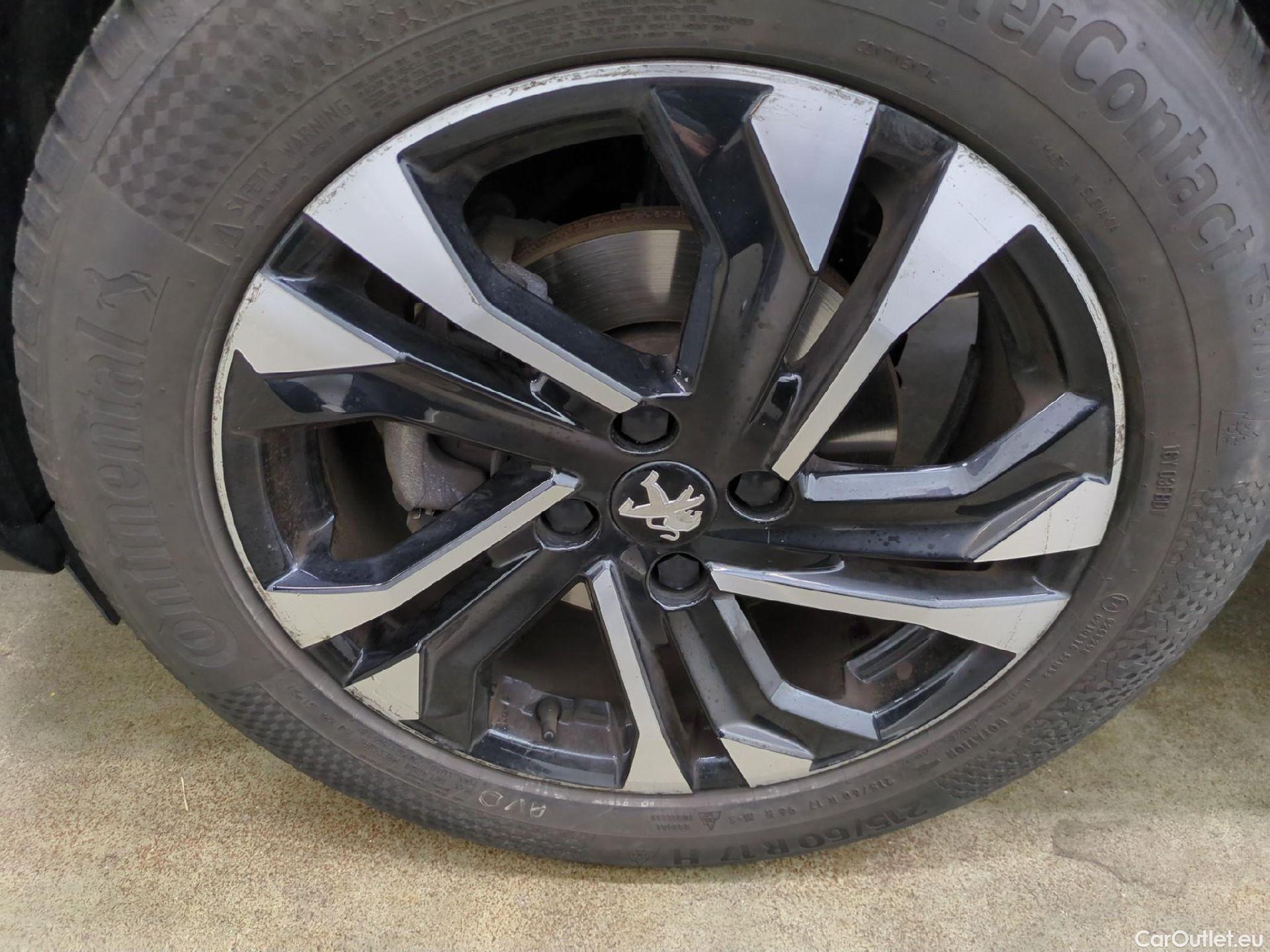  Peugeot  2008  Allure Business 1.2 PureTech 130CV BVM6 E6d #9