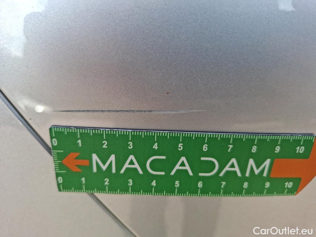  Nissan  Micra NISSAN  / 2016 / 5P / Berline IG-T 92 Business Edition #30