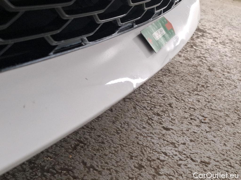  Toyota  Corolla TOYOTA  / 2018 / 5P / Berline Hybride 184h Design #9