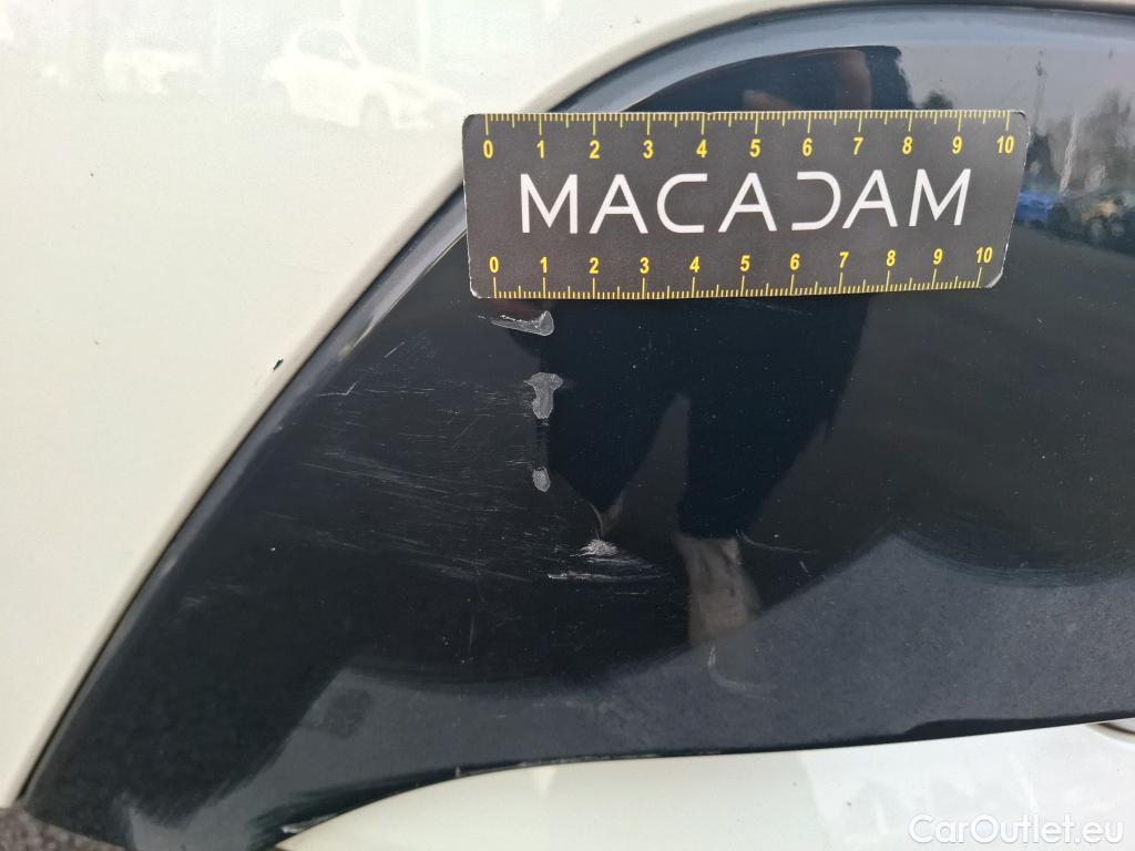  Toyota  Corolla TOYOTA  / 2018 / 5P / Berline Hybride 122h Dynamic Business #33