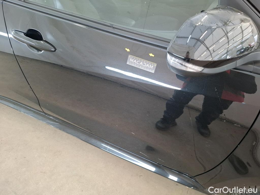  Toyota  Yaris TOYOTA  Hybride / 2019 / 5P / Berline Hybride 116h Design #9