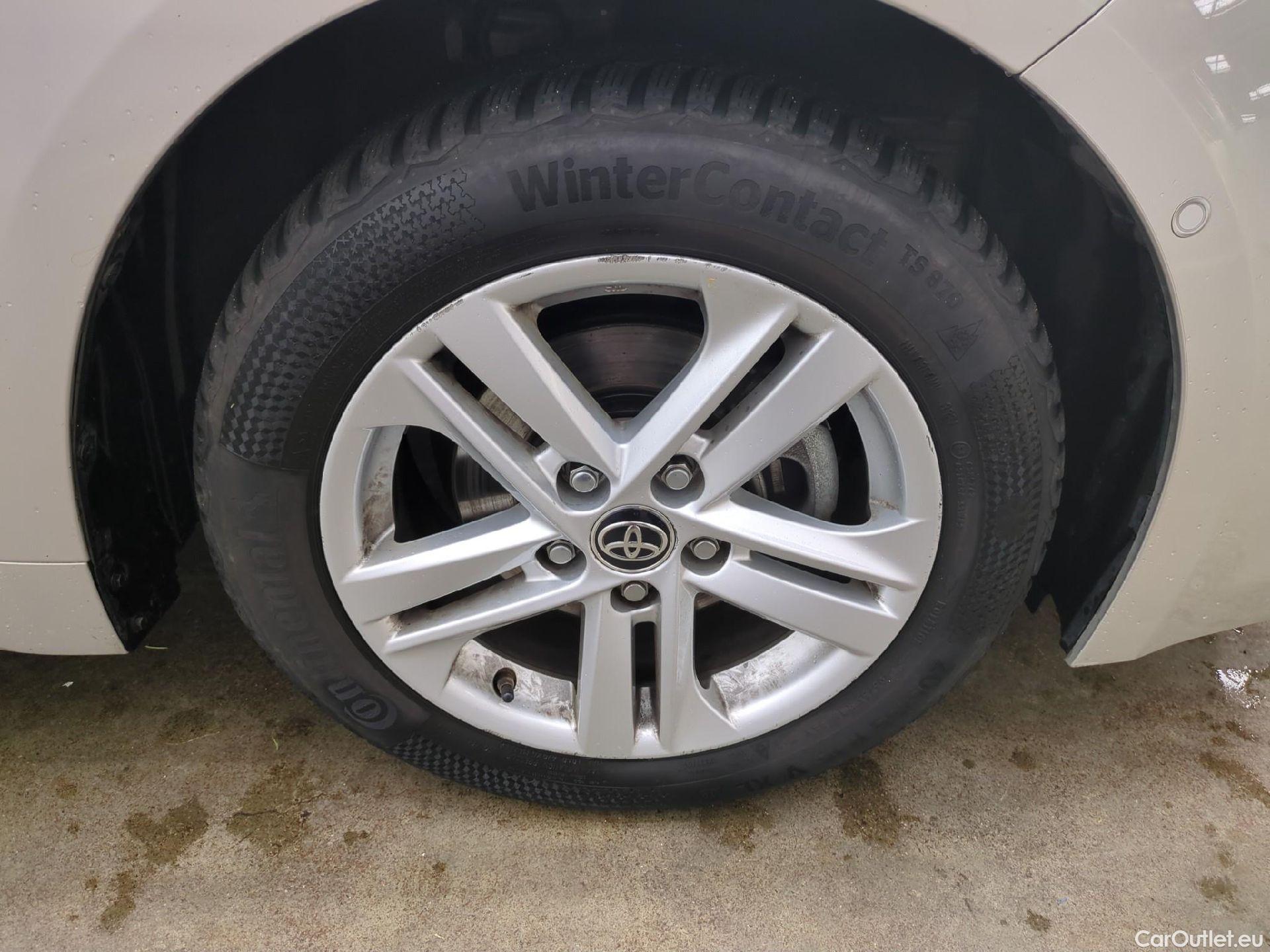  Toyota  Corolla TOYOTA  Touring Sports / 2018 / 5P / Break Hybride 122h Dynamic Business Stage Acad #19