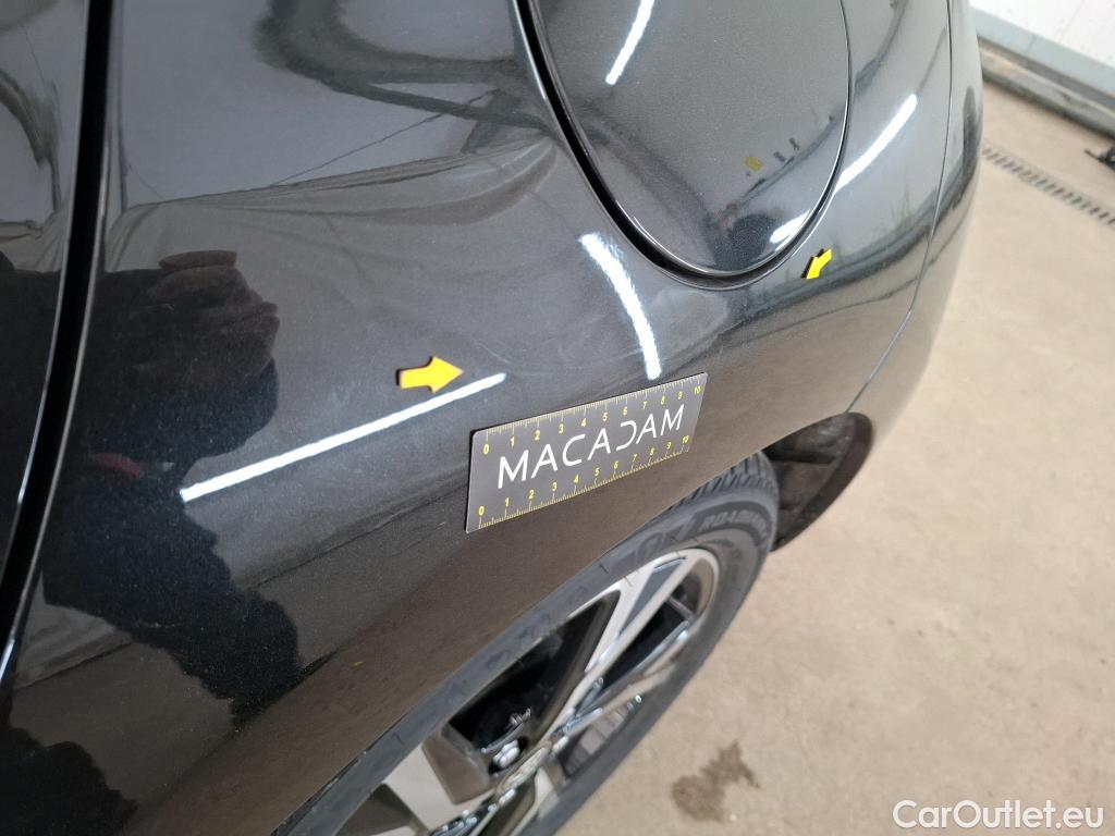  Toyota  Yaris TOYOTA  Hybride / 2019 / 5P / Berline Hybride 116h Design #39