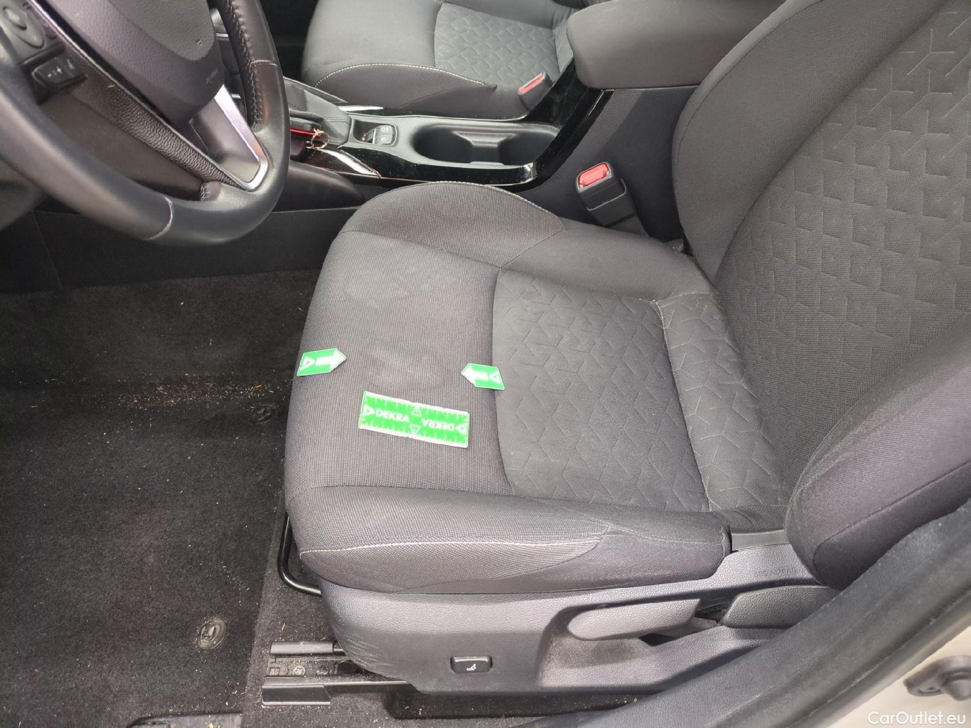  Toyota  Corolla TOYOTA  Touring Sports / 2018 / 5P / Break Hybride 122h Dynamic Business Stage Acad #4