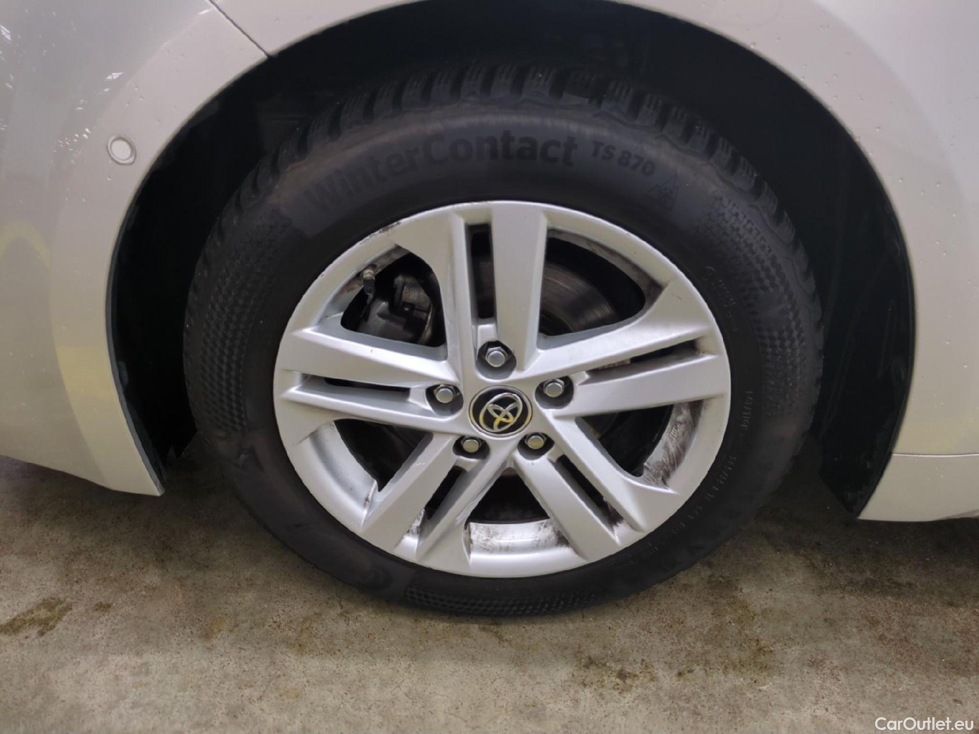  Toyota  Corolla TOYOTA  Touring Sports / 2018 / 5P / Break Hybride 122h Dynamic Business Stage Acad #1