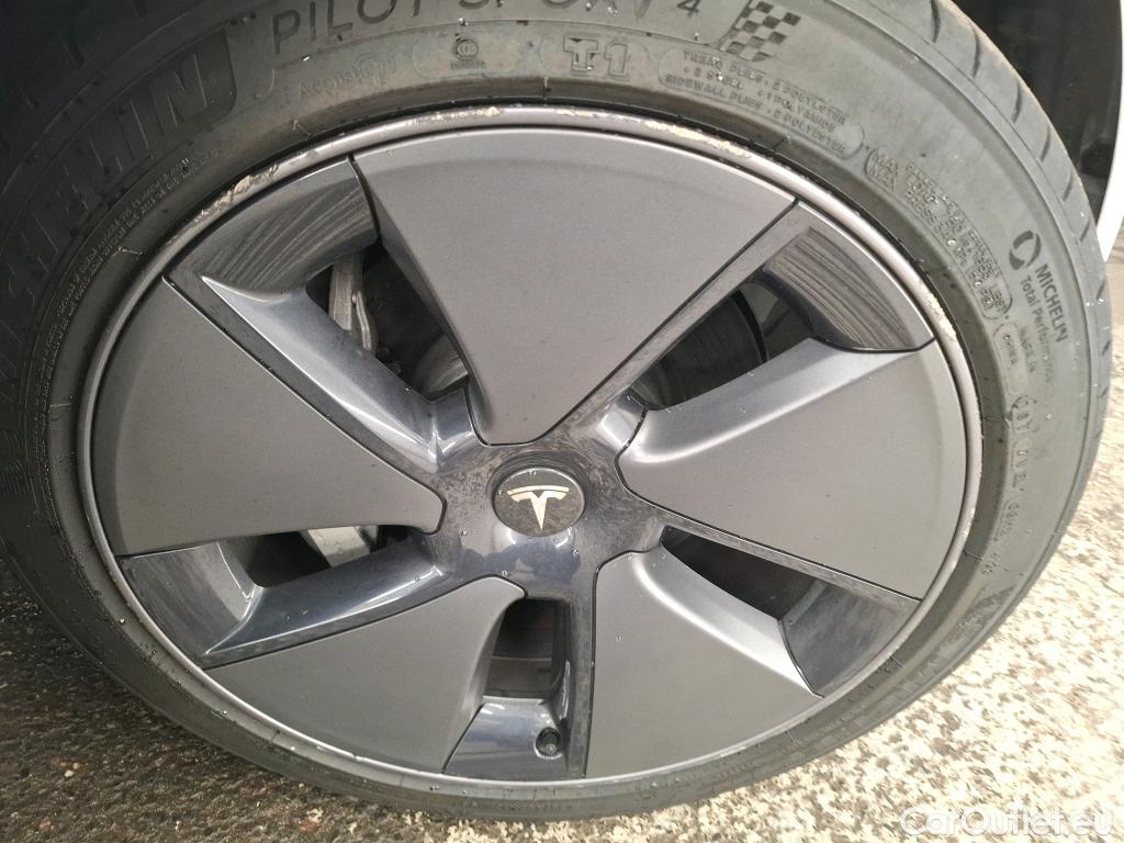  Tesla  Model 3 TESLA  / 2018 / 4P / Berline - / VO RECONDITIONNE - PHOTOS AVANT RECONDITIONNEMENT #19