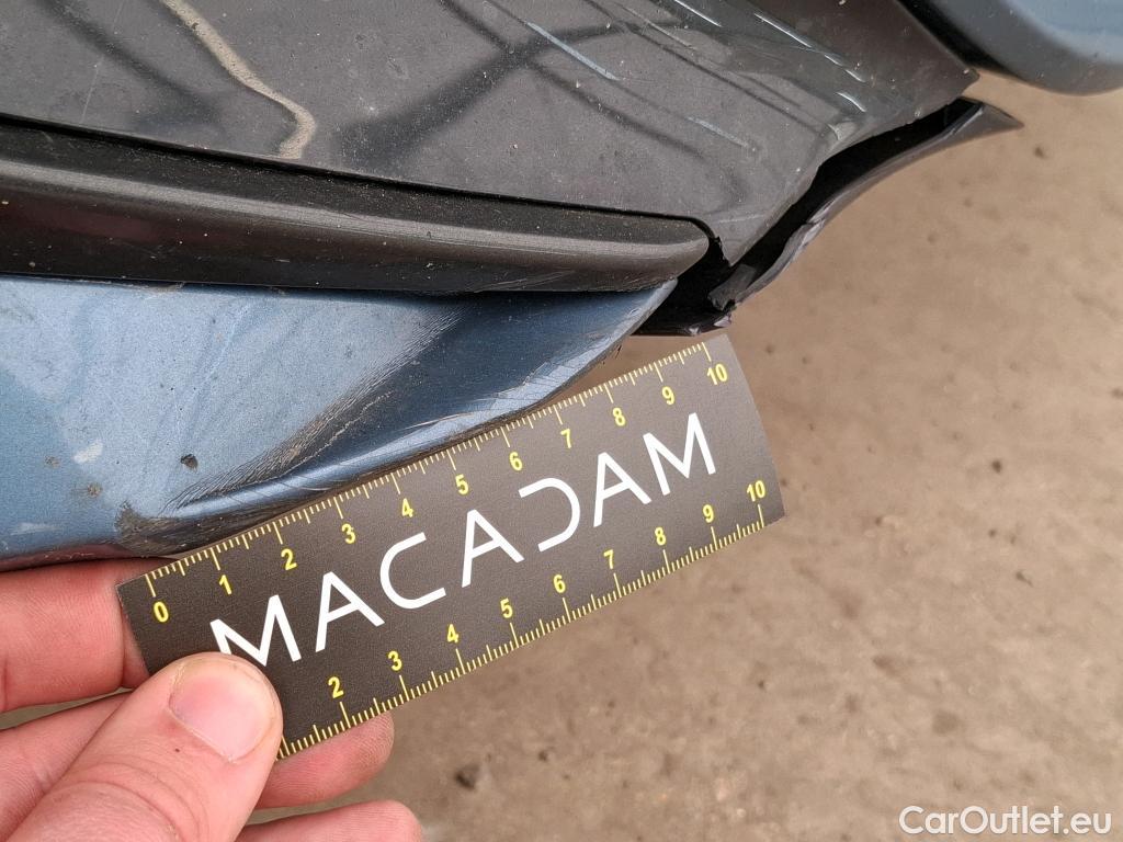  Toyota  Corolla TOYOTA  / 2018 / 5P / Berline Hybride 122h Dynamic Business Stage Acad #3