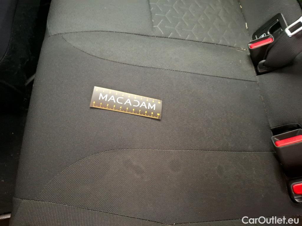  Toyota  Corolla TOYOTA  / 2018 / 5P / Berline Hybride 122h Dynamic Business Stage Acad #34