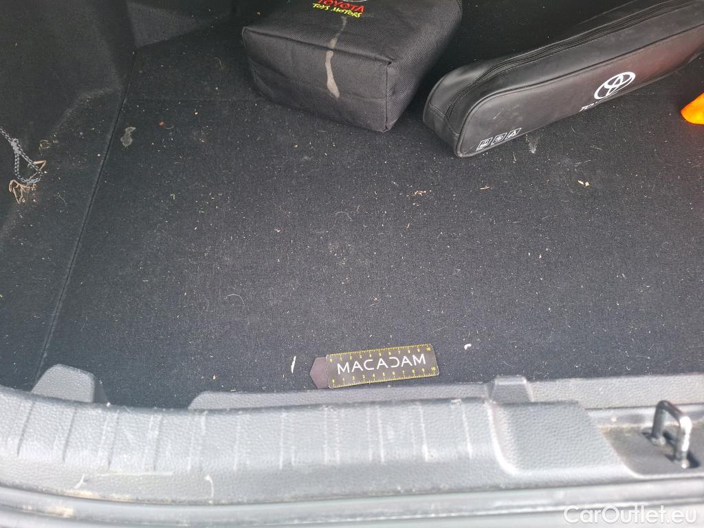  Toyota  Corolla TOYOTA  / 2018 / 5P / Berline Hybride 122h Dynamic Business #8