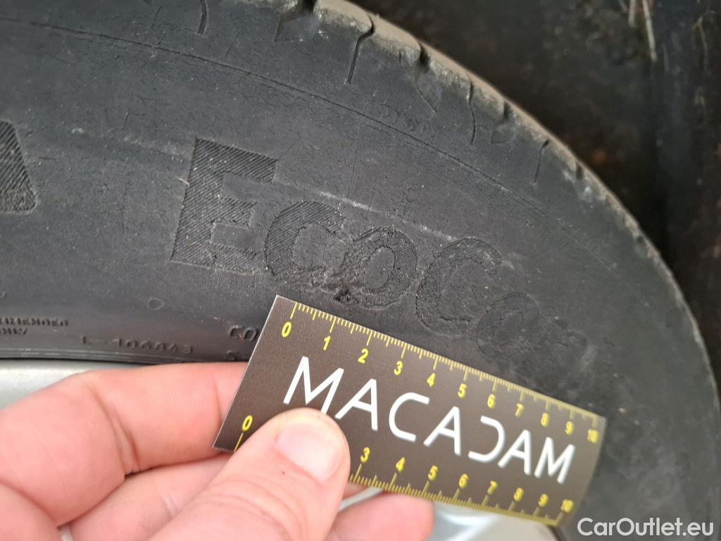  Toyota  Corolla TOYOTA  / 2018 / 5P / Berline Hybride 122h Dynamic Business Stage Acad #8