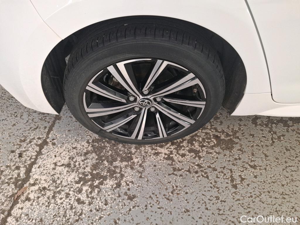  Toyota  Corolla TOYOTA  / 2018 / 5P / Berline Hybride 184h Design #14