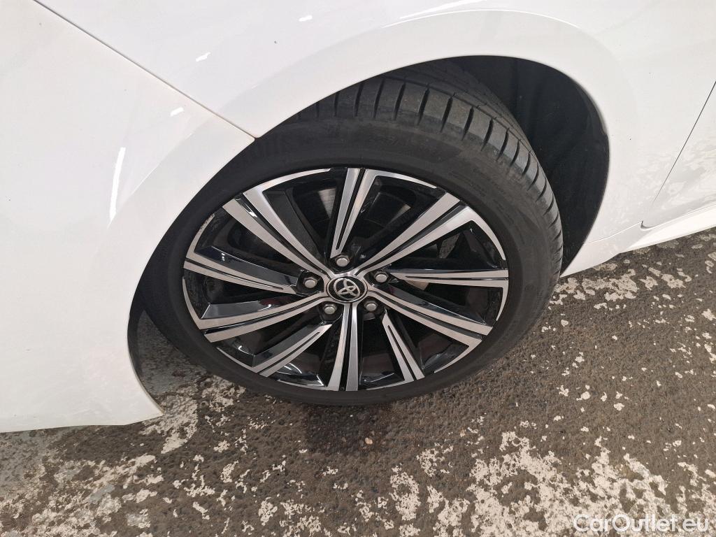  Toyota  Corolla TOYOTA  / 2018 / 5P / Berline Hybride 184h Design #16