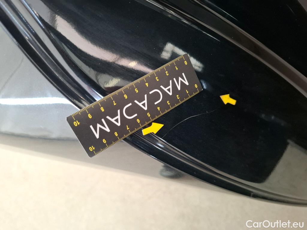  Toyota  Yaris TOYOTA  Hybride / 2019 / 5P / Berline Hybride 116h Design #28