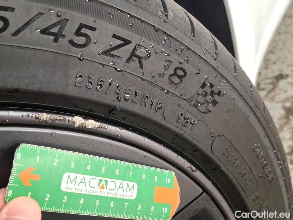  Tesla  Model 3 TESLA  / 2018 / 4P / Berline - / VO RECONDITIONNE - PHOTOS AVANT RECONDITIONNEMENT #5