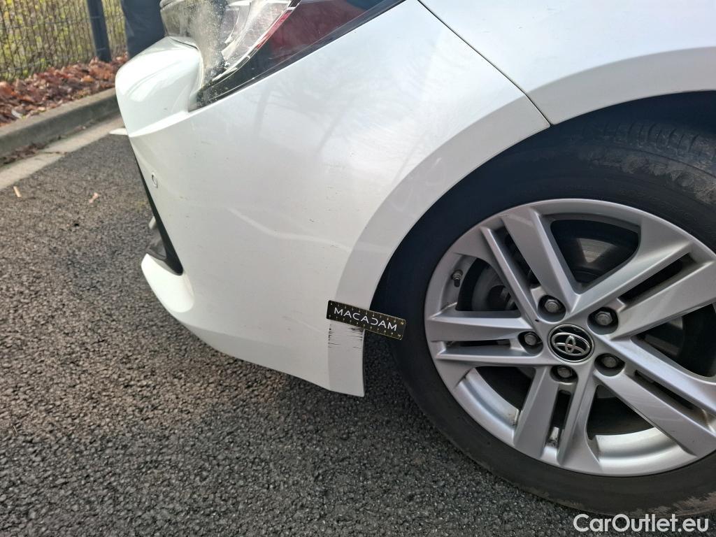  Toyota  Corolla TOYOTA  / 2018 / 5P / Berline Hybride 122h Dynamic Business #4