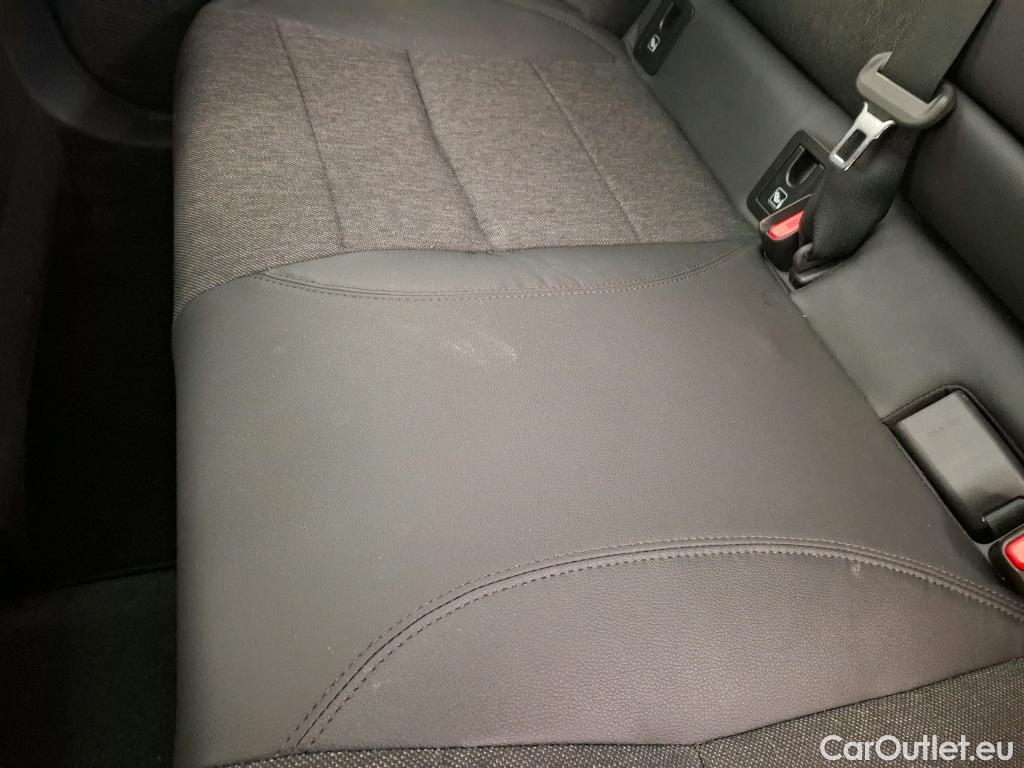  Toyota  Corolla TOYOTA  / 2018 / 5P / Berline Hybride 184h Design #30