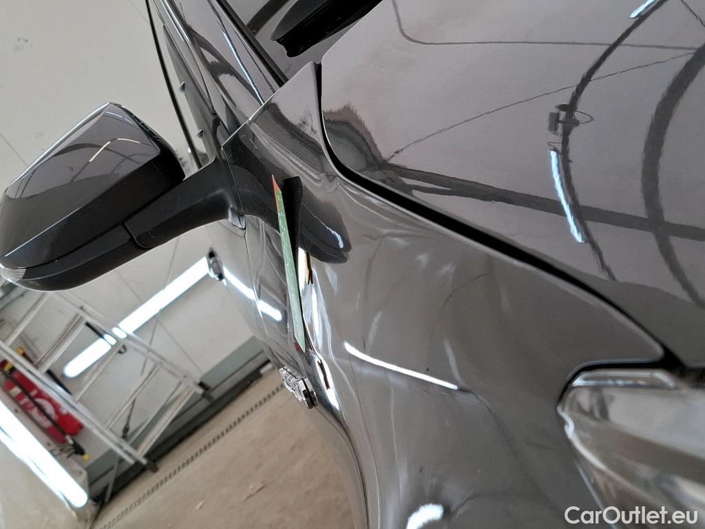  Toyota  Yaris TOYOTA  Hybride / 2019 / 5P / Berline Hybride 116h Iconic #15