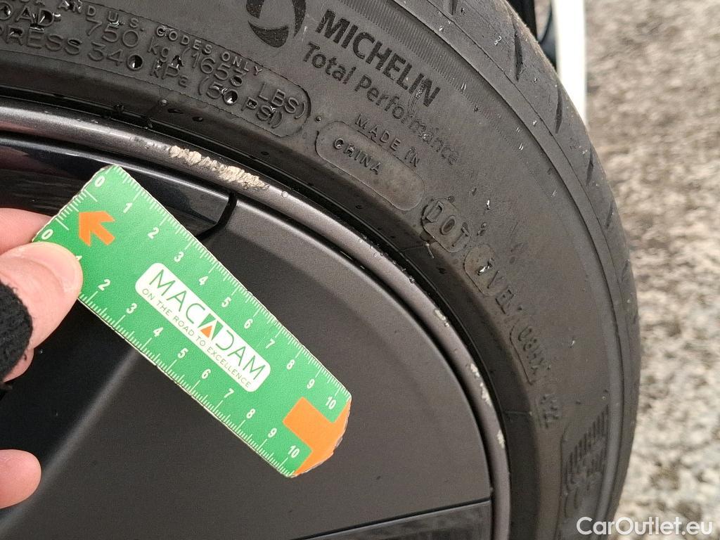  Tesla  Model 3 TESLA  / 2018 / 4P / Berline - / VO RECONDITIONNE - PHOTOS AVANT RECONDITIONNEMENT #23