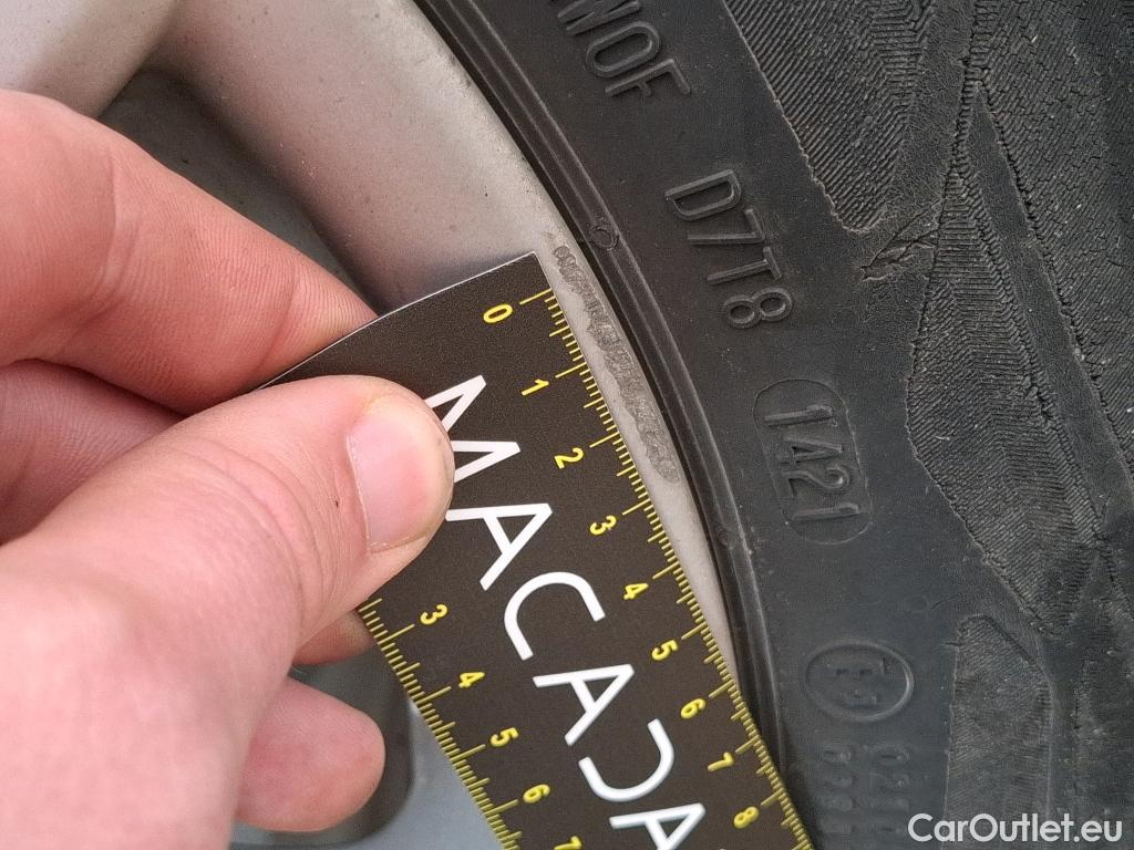  Toyota  Corolla TOYOTA  / 2018 / 5P / Berline Hybride 122h Dynamic Business Stage Acad #20