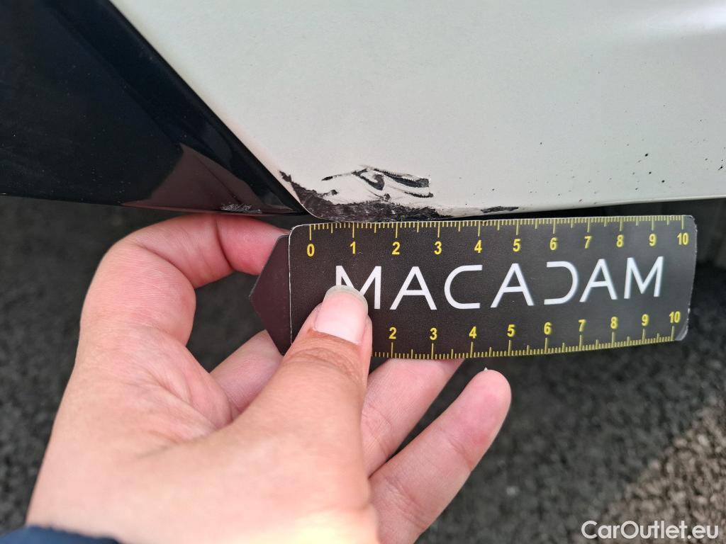  Toyota  Corolla TOYOTA  / 2018 / 5P / Berline Hybride 122h Dynamic Business #31