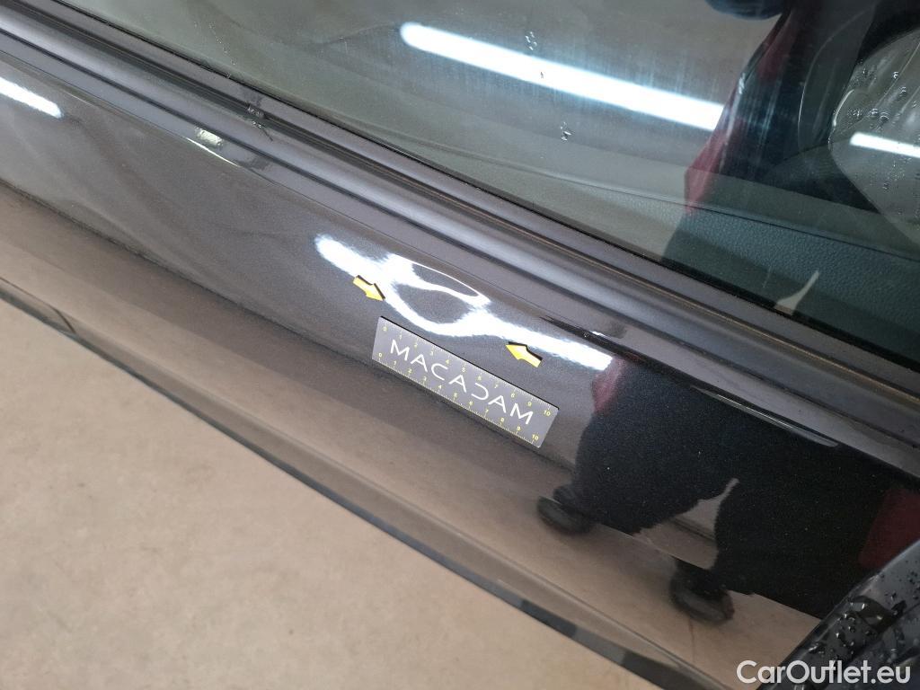  Toyota  Yaris TOYOTA  Hybride / 2019 / 5P / Berline Hybride 116h Design #10