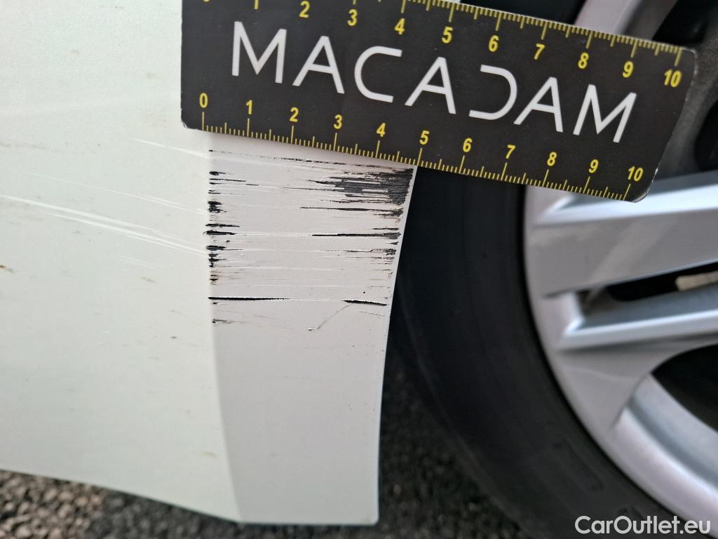  Toyota  Corolla TOYOTA  / 2018 / 5P / Berline Hybride 122h Dynamic Business #5