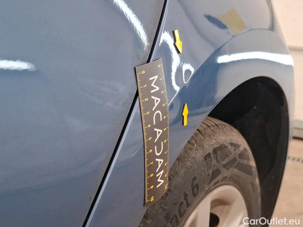  Toyota  Corolla TOYOTA  / 2018 / 5P / Berline Hybride 122h Dynamic Business Stage Acad #28