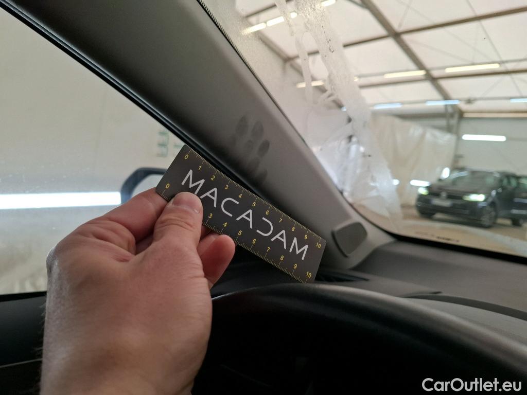  Toyota  Yaris TOYOTA  Hybride / 2019 / 5P / Berline Hybride 116h Design #24