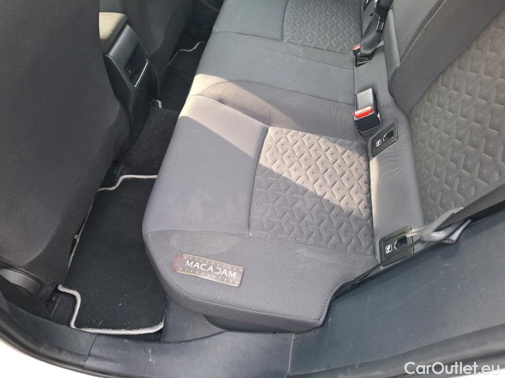  Toyota  Corolla TOYOTA  / 2018 / 5P / Berline Hybride 122h Dynamic Business #6