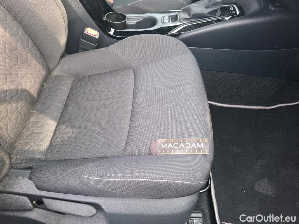  Toyota  Corolla TOYOTA  / 2018 / 5P / Berline Hybride 122h Dynamic Business #13