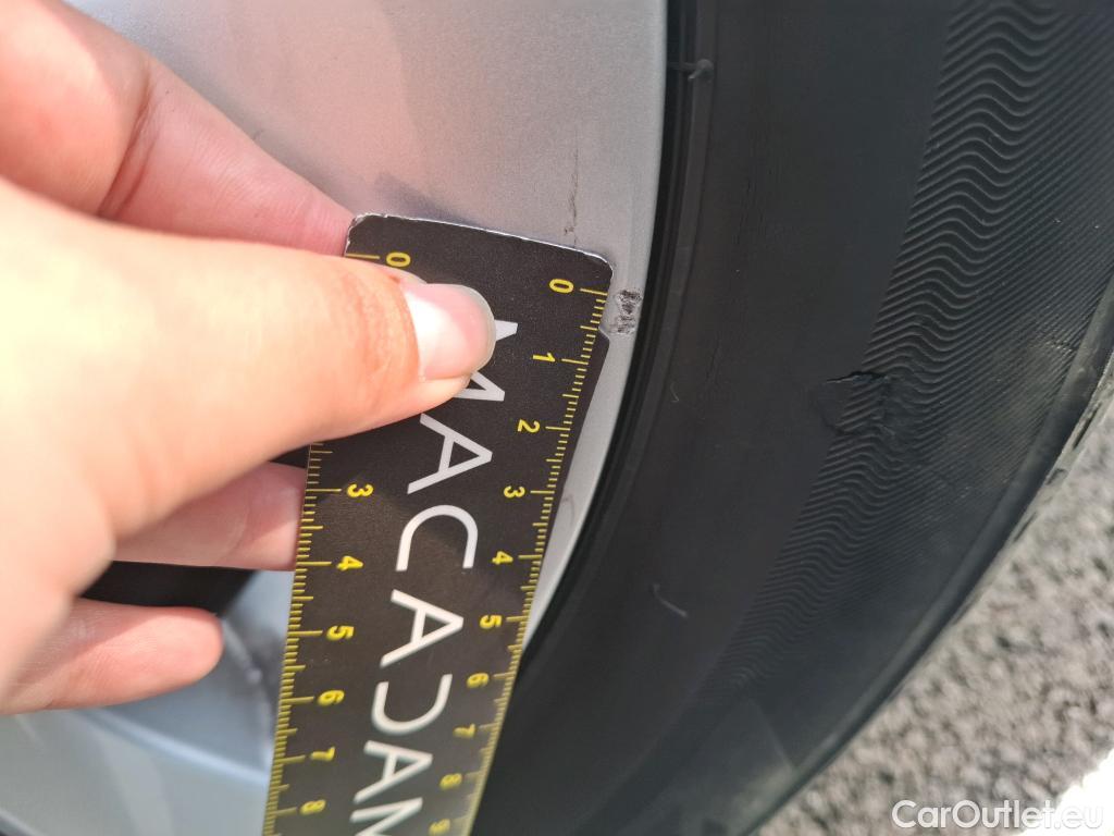  Toyota  Corolla TOYOTA  / 2018 / 5P / Berline Hybride 122h Dynamic Business #19