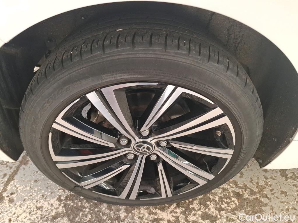  Toyota  Corolla TOYOTA  / 2018 / 5P / Berline Hybride 184h Design #31