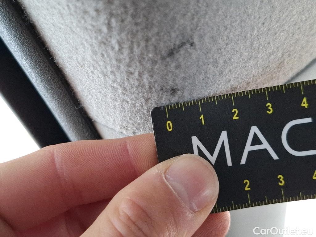  Toyota  Yaris TOYOTA  Hybride / 2019 / 5P / Berline Hybride 116h Design #19